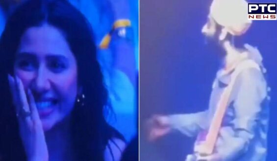 Arijit Singh performs ‘Zaalima’, apologises to Mahira Khan for not recognising her during concert | Watch Video