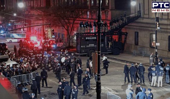 Police enter Columbia University Campus, deploy tear gas at occupying protesters