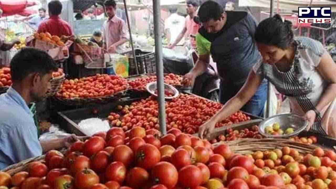 Tomato Prices: ਟਮਾਟਰ ਨੇ ਲਗਾਇਆ ਸੈਂਕੜਾ, ਬਾਰਿਸ਼ ਕਾਰਨ ਸਥਿਤੀ ਵਿਗੜਨ ਦੀ ਹੈ ਸੰਭਾਵਨਾ