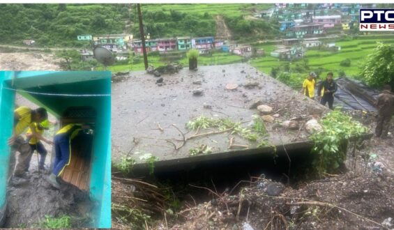 Uttarakhand landslide: Body of woman trapped under building debris pulled out, search on for daughter