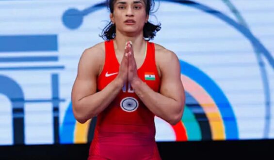 ਰਾਤੋਂ ਰਾਤ Vinesh Phogat ਜ਼ਿਆਦਾ ਭਾਰ ਹੋਣ ਕਾਰਨ ਕਿਵੇਂ ਹੋਈ ਅਯੋਗ, ਜਾਣੋ ਮਾਹਿਰਾਂ ਤੋ