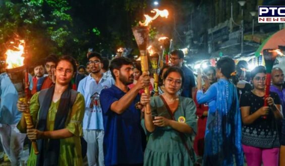 Kolkata doctor murder case: Bengal doctors hold torch rally ahead of crucial Supreme Court hearing today